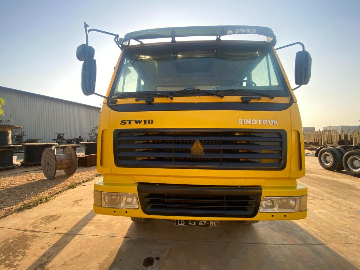 Camião basculante (38 Ton.) · Viana, Luanda. — imagem 10