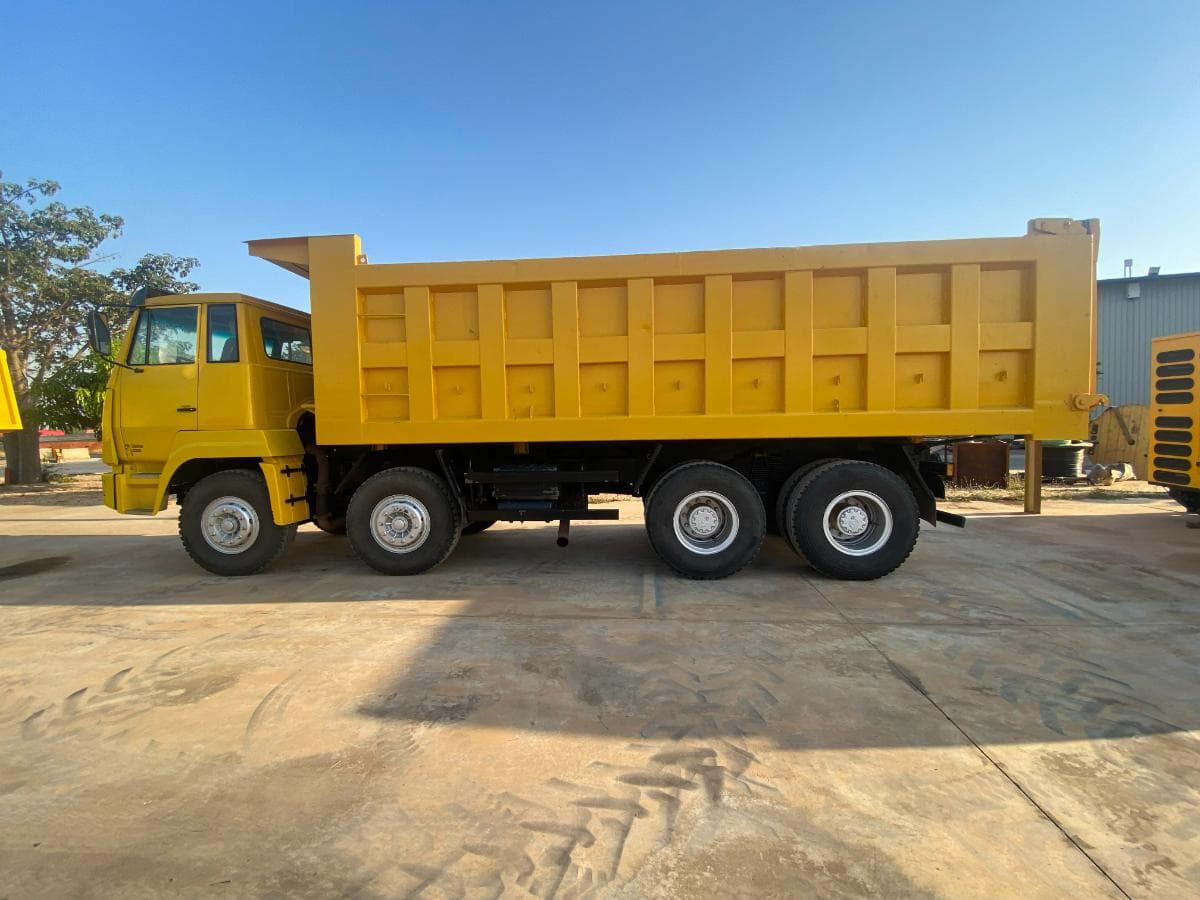 Camião basculante (38 Ton.) · Viana, Luanda. — imagem 18