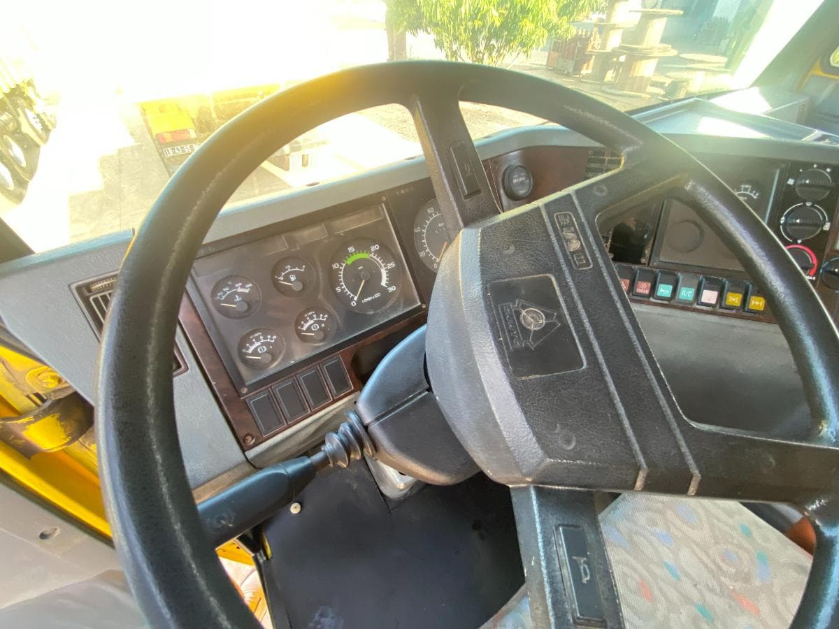 Camião basculante (38 Ton.) · Viana, Luanda. — imagem 19