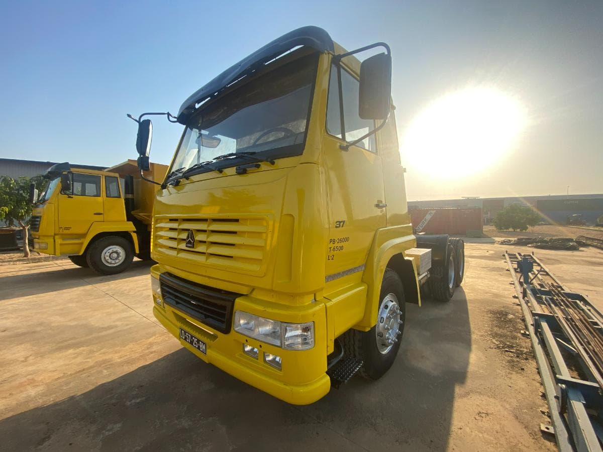 Camião trator (26 Ton.)  · Viana, Luanda. — imagem 7