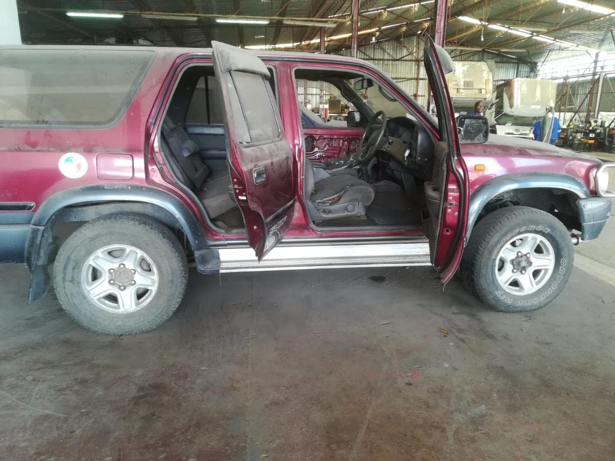 Toyota Surf · — imagem 6