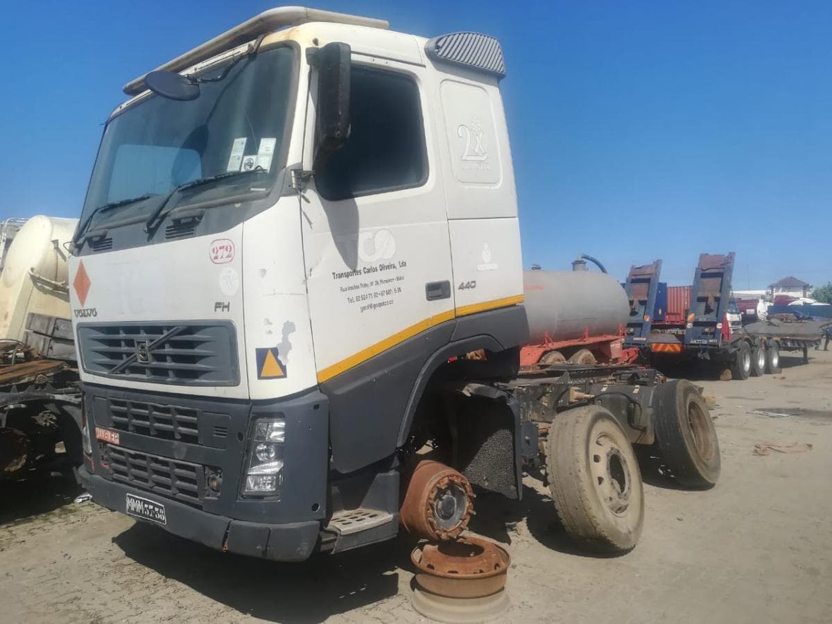 Camião VOLVO FH 440 · — imagem 3