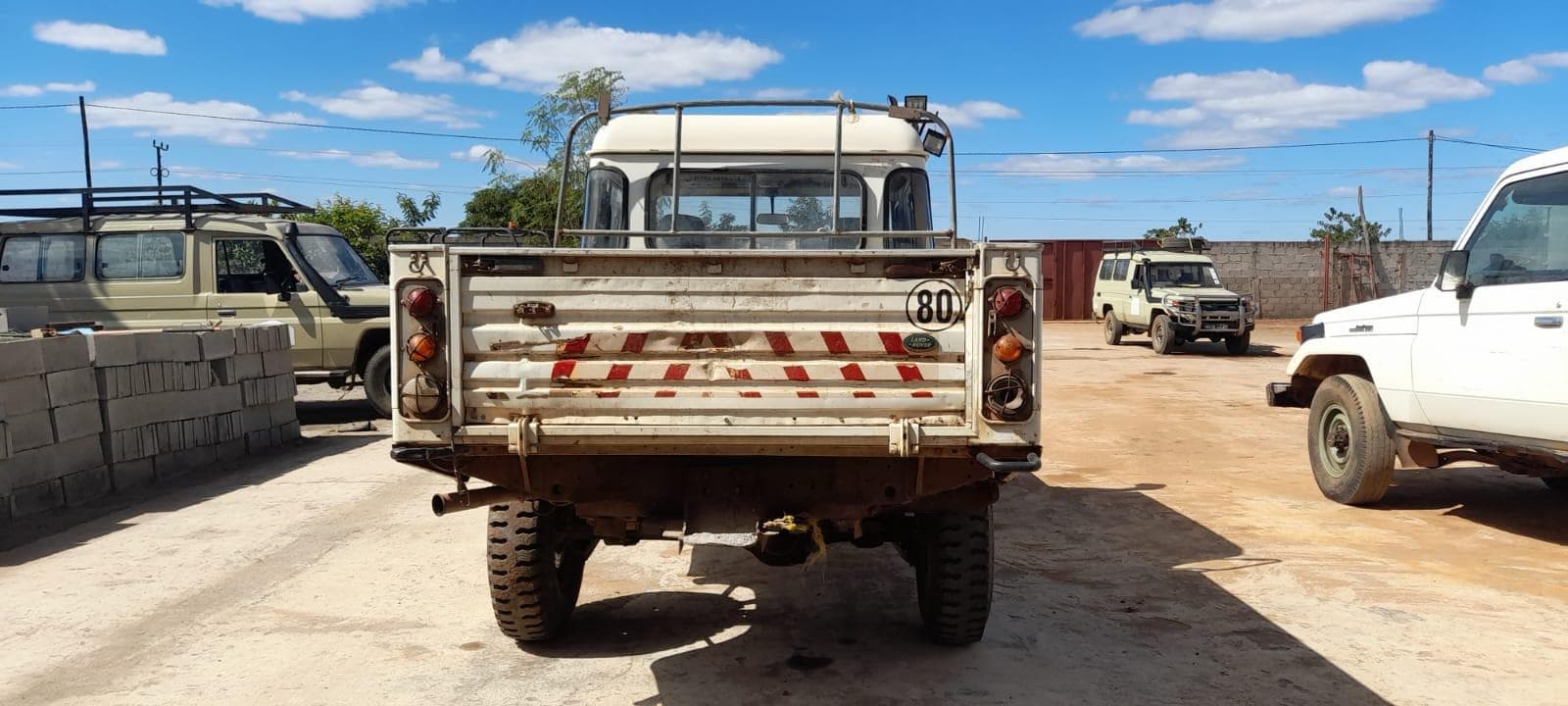 Land Rover Defender · — imagem 9