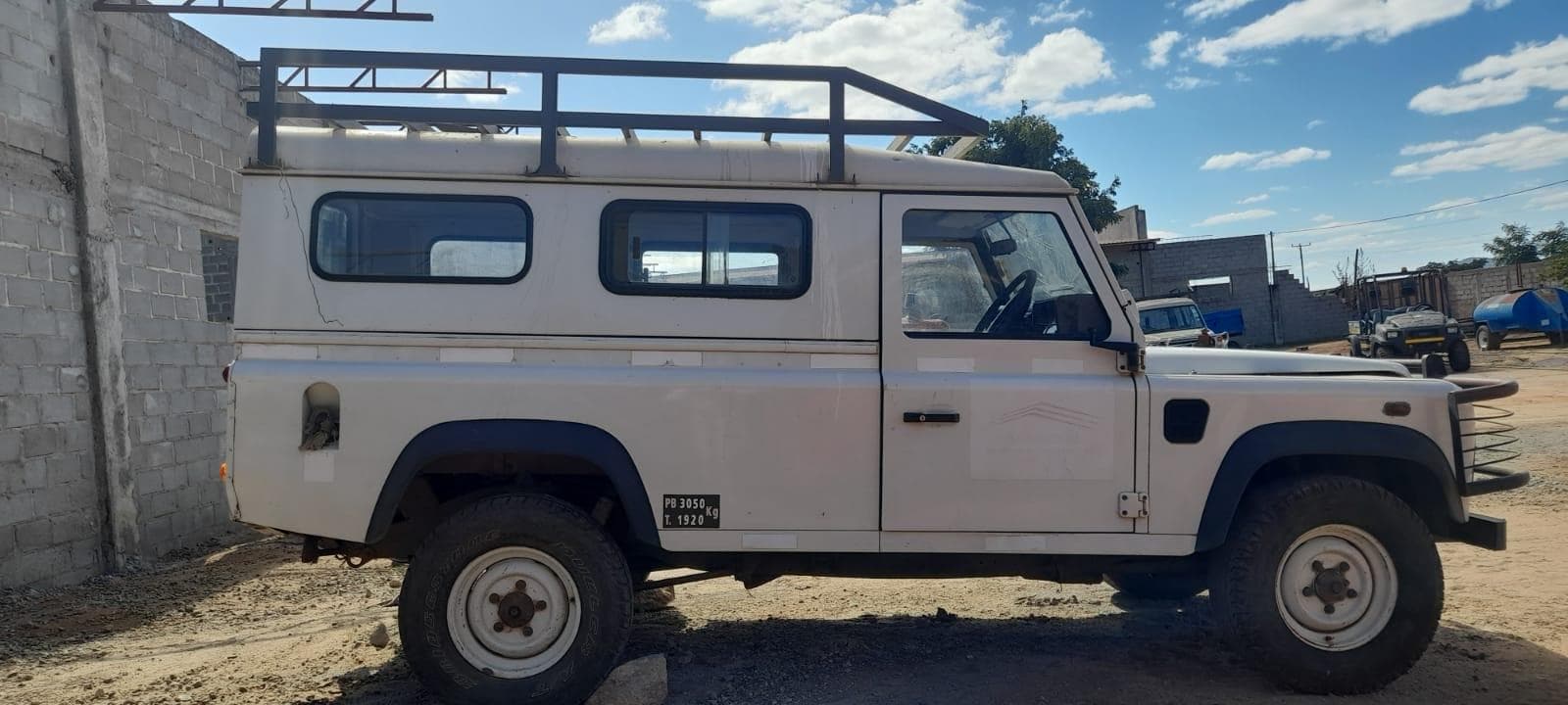 Land Rover Defender · — imagem 6