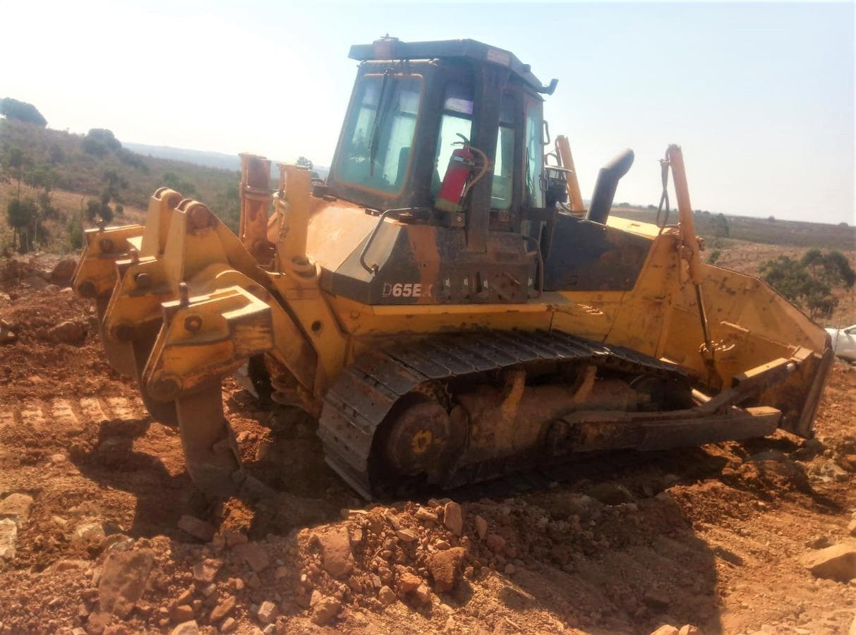España · Bulldocer Komatsu D65EX — image 2