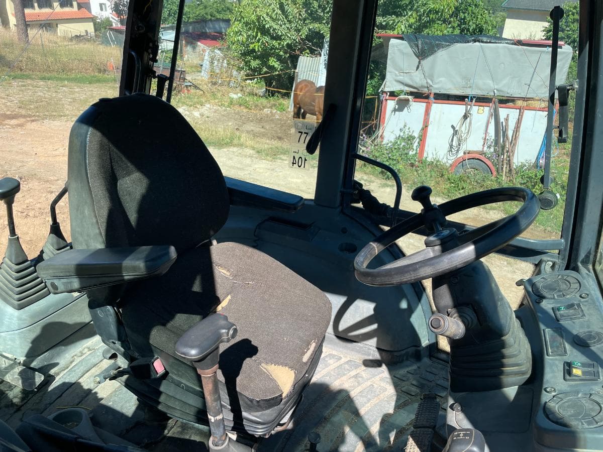 Retroescavadora New Holland NH 95 — image 6