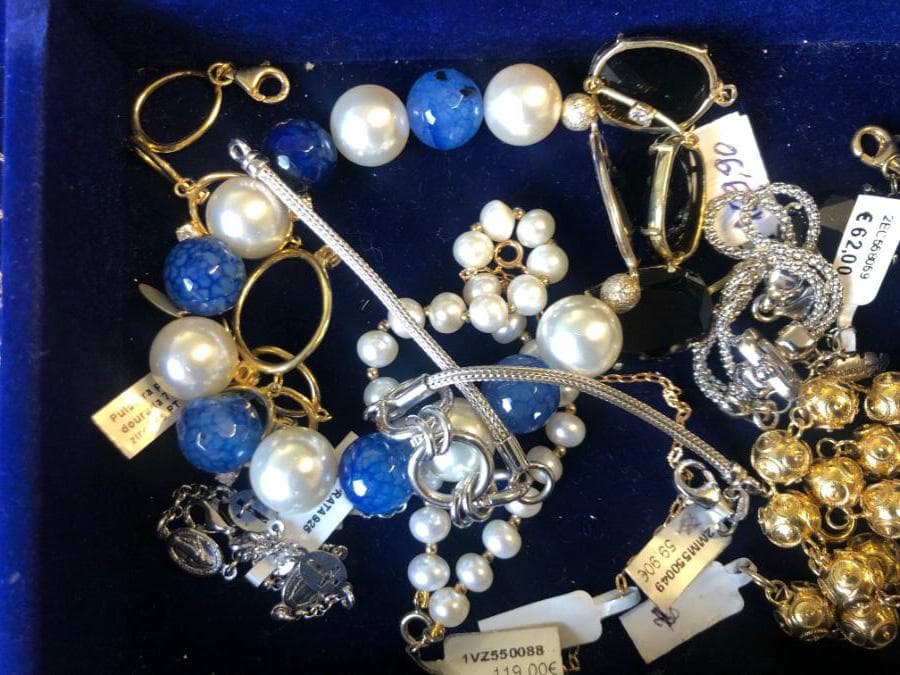 Bracelets en argent et autres matériaux — image 8