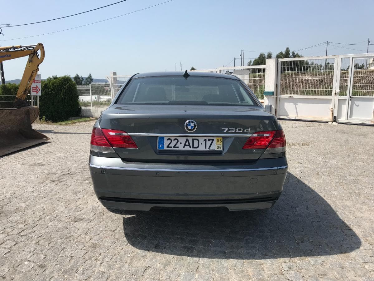 BMW 730D · Ano 2005 — imagem 7