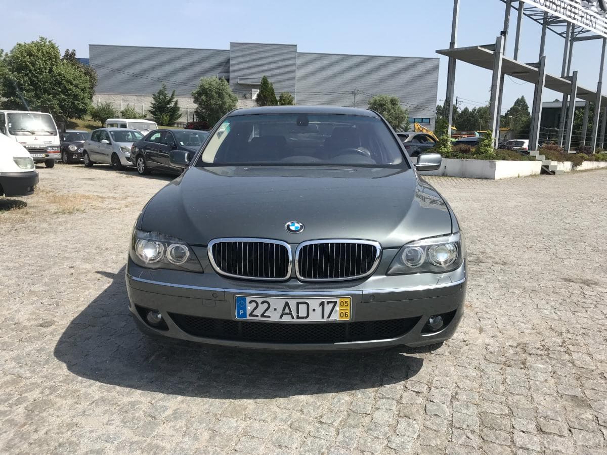 BMW 730D · Ano 2005 — imagem 2