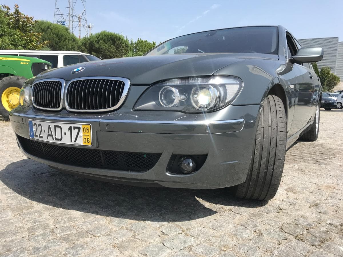 BMW 730D · Ano 2005 — imagem 12