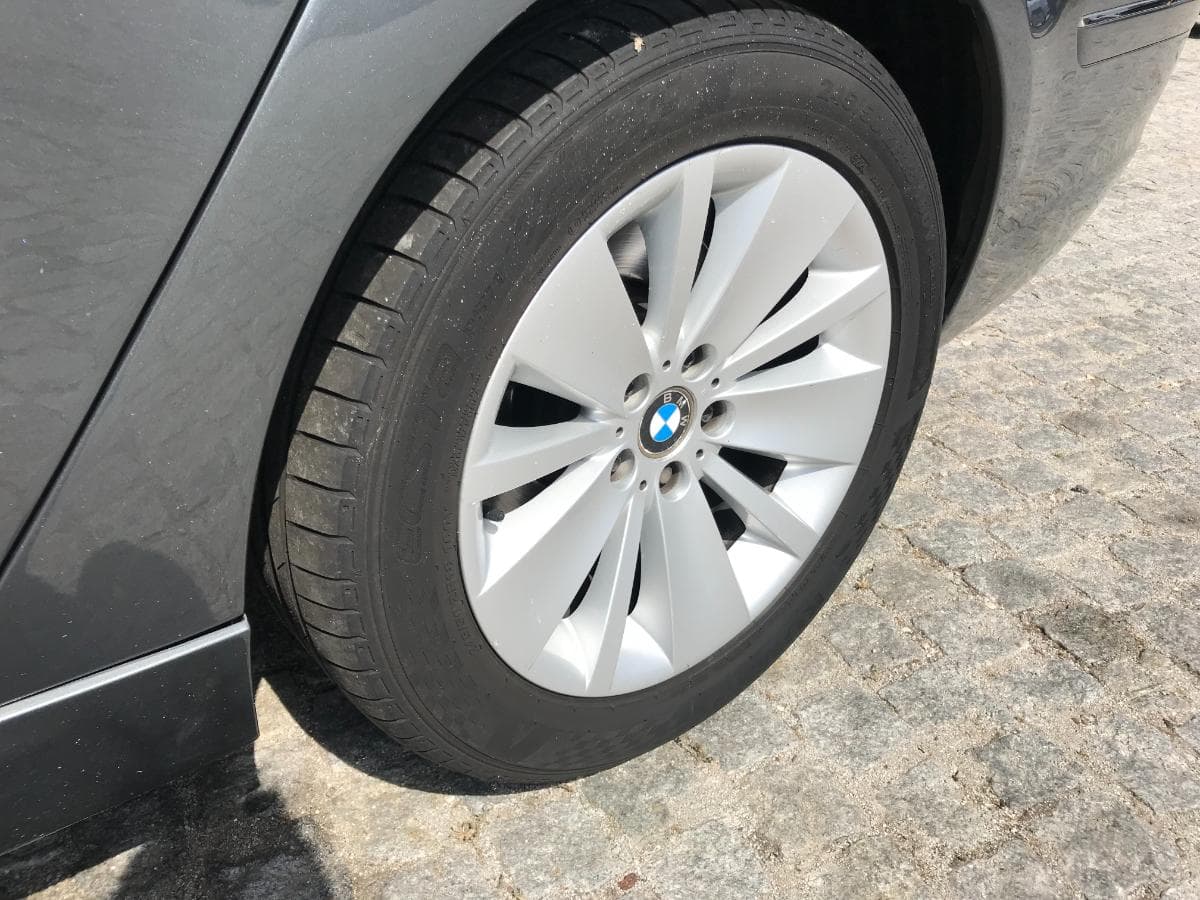 BMW 730D · Ano 2005 — imagem 18
