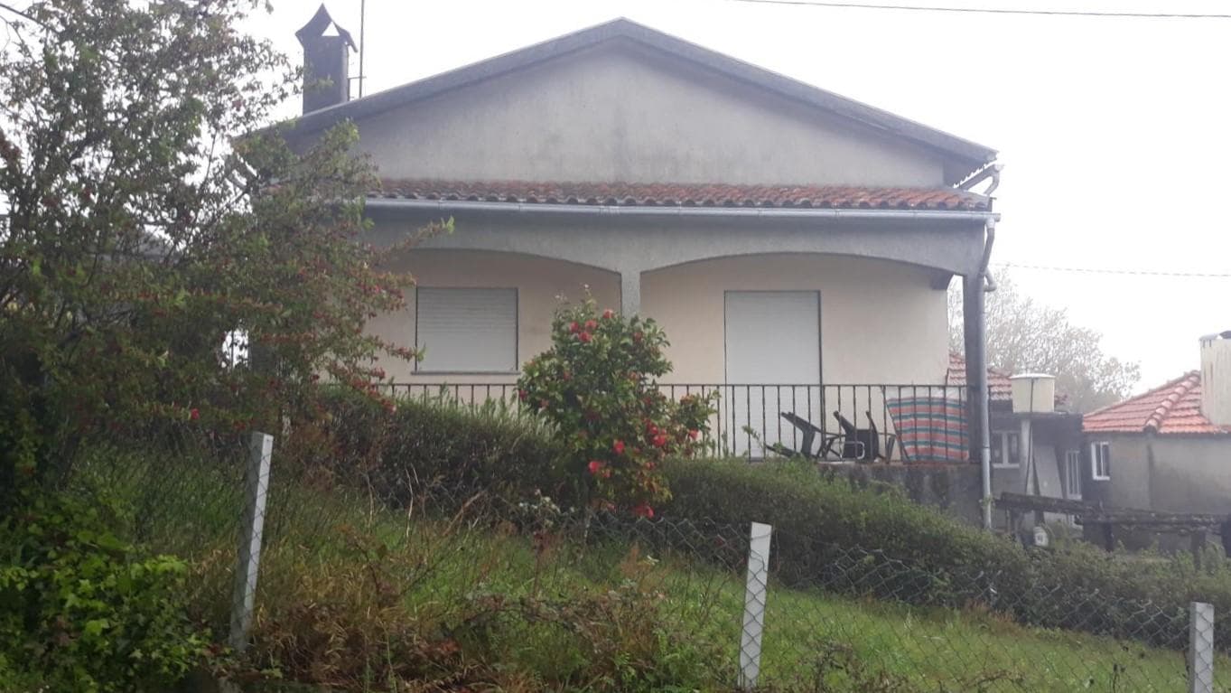 Proporção de 1/2 de Moradia V3 · Oliveira de Frades, Viseu — imagem 2