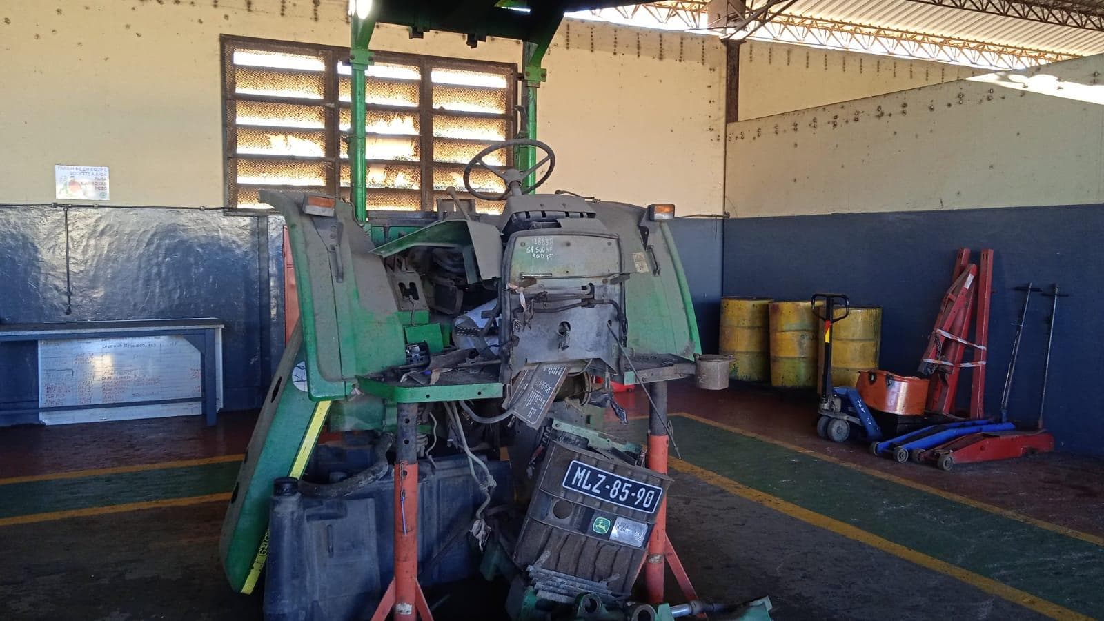 Tractor John Deere 6403 · — imagen 4