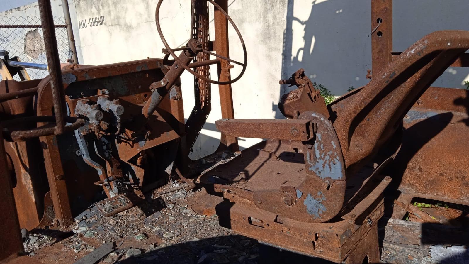 Retroescavadeira Komatsu · — imagen 5