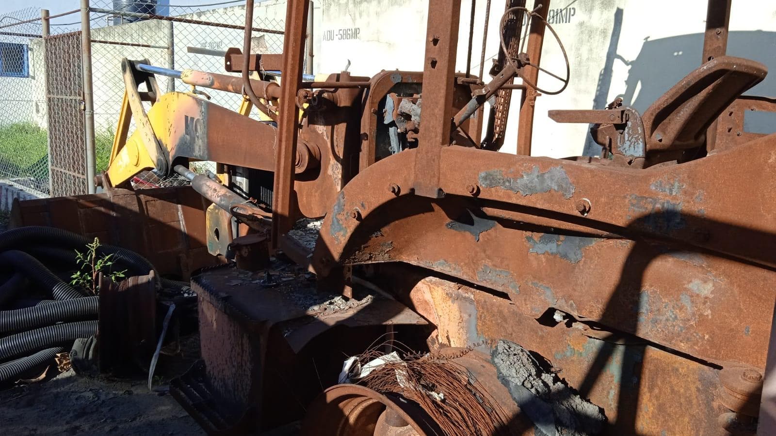 Retroescavadeira Komatsu · — imagen 3