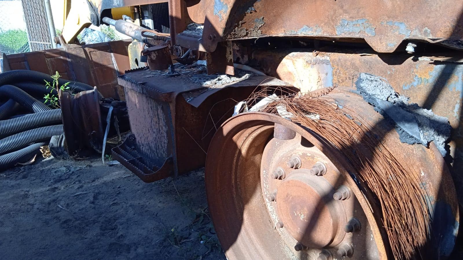 Retroescavadeira Komatsu · — imagen 6