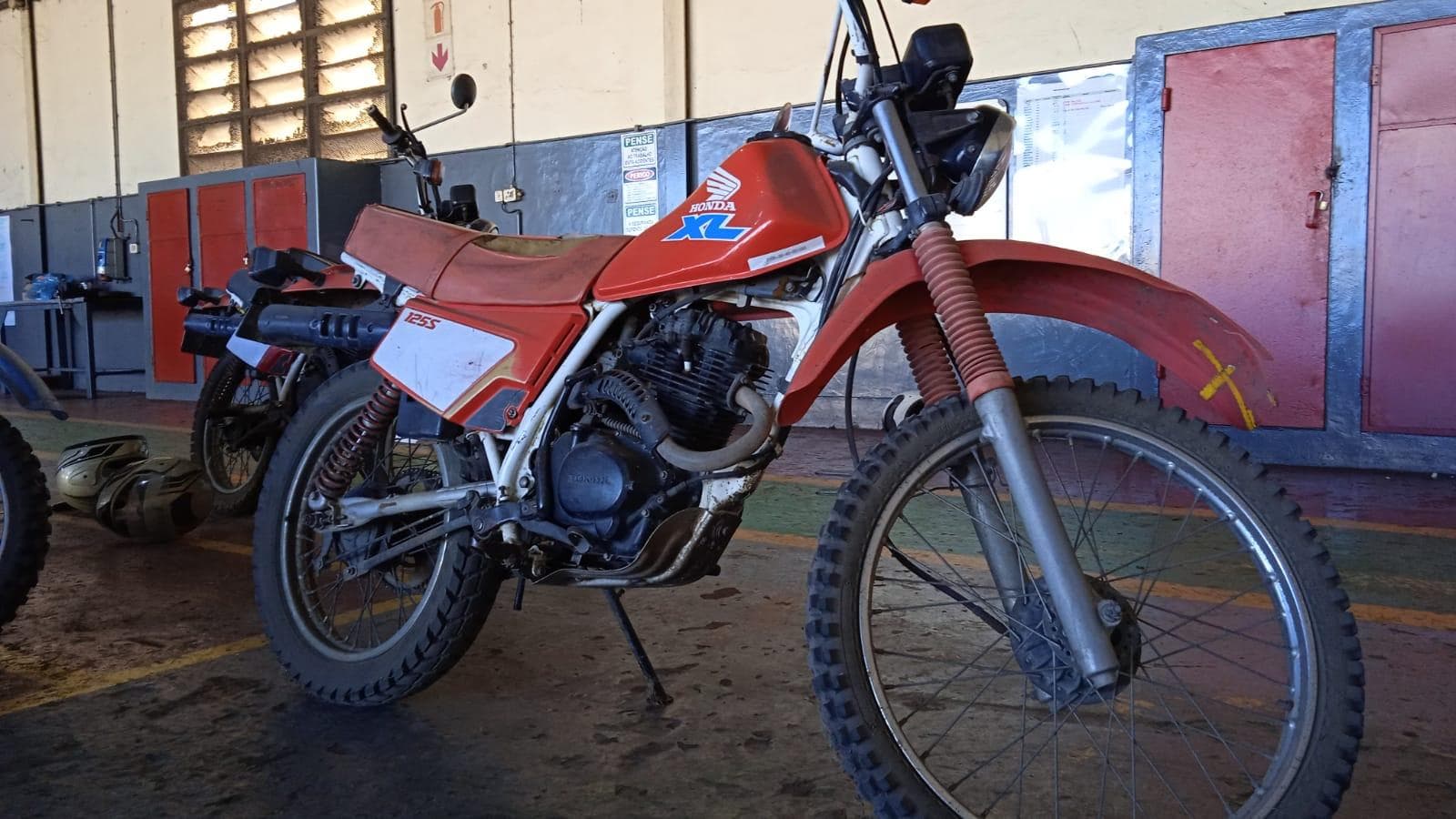 Honda  XL125 · — imagen 1