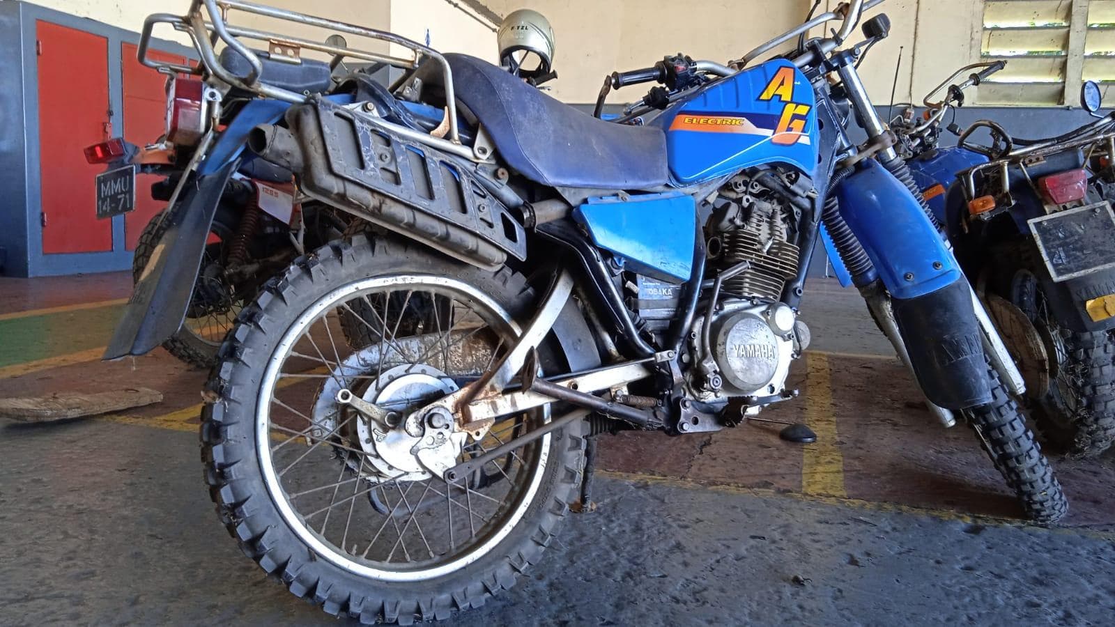 Yamaha AG200 · — image 2