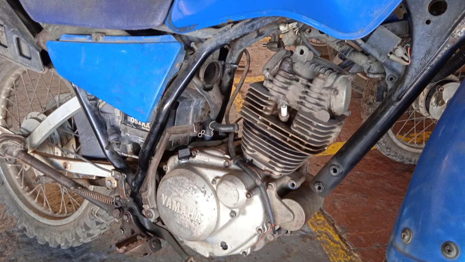 Yamaha AG200 · — image 4