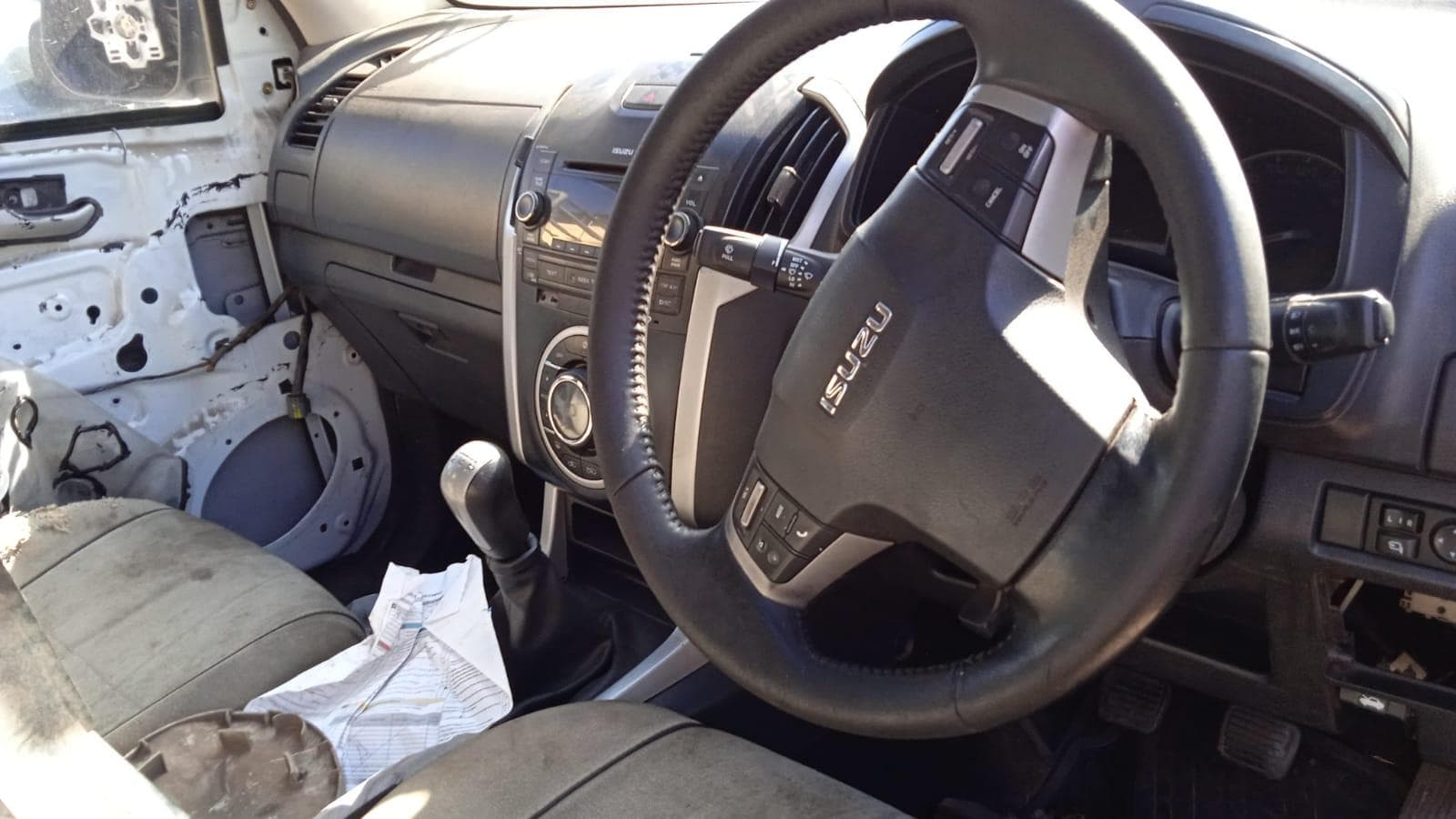 Isuzu KB · — image 4