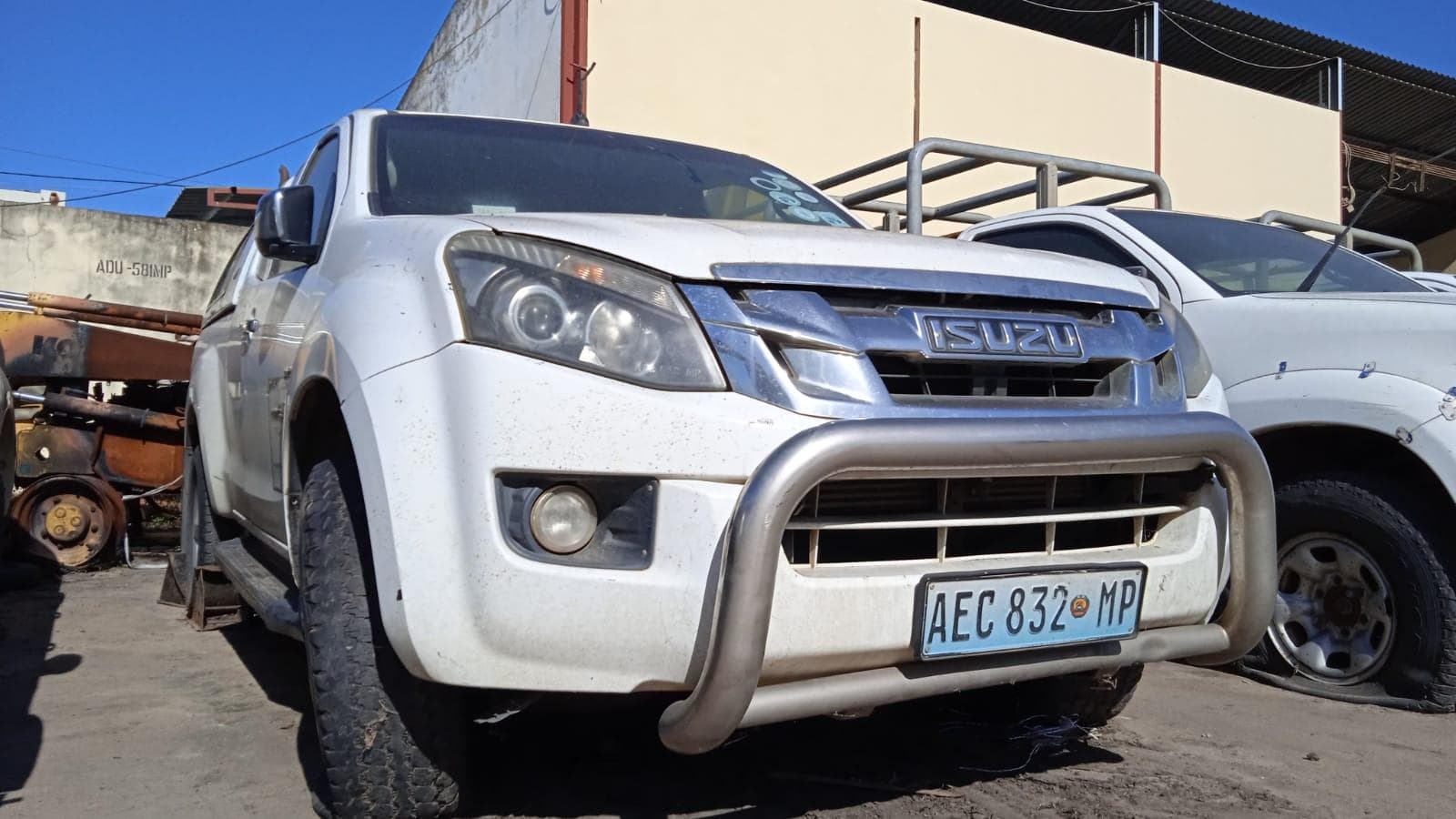 Isuzu KB · — image 5