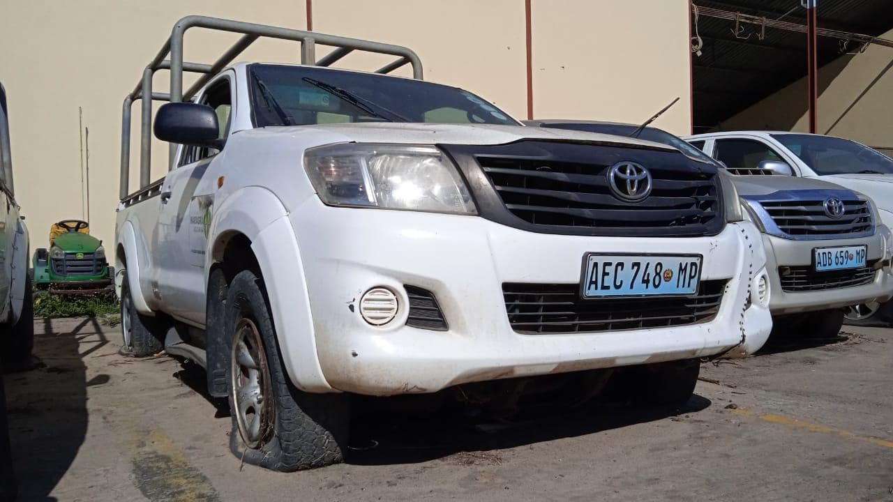 Toyota Hilux ·