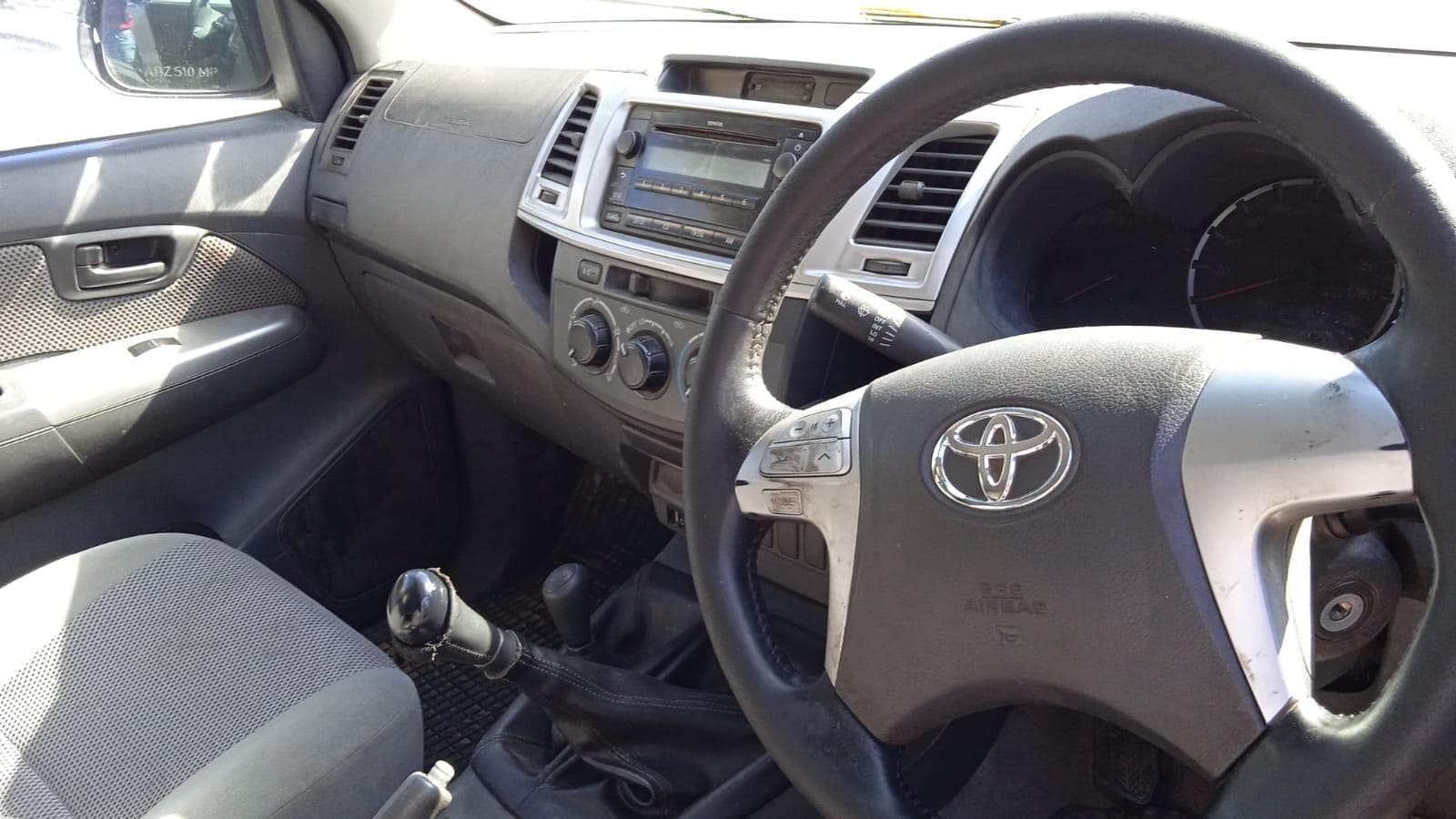 Toyota Hilux · — image 4
