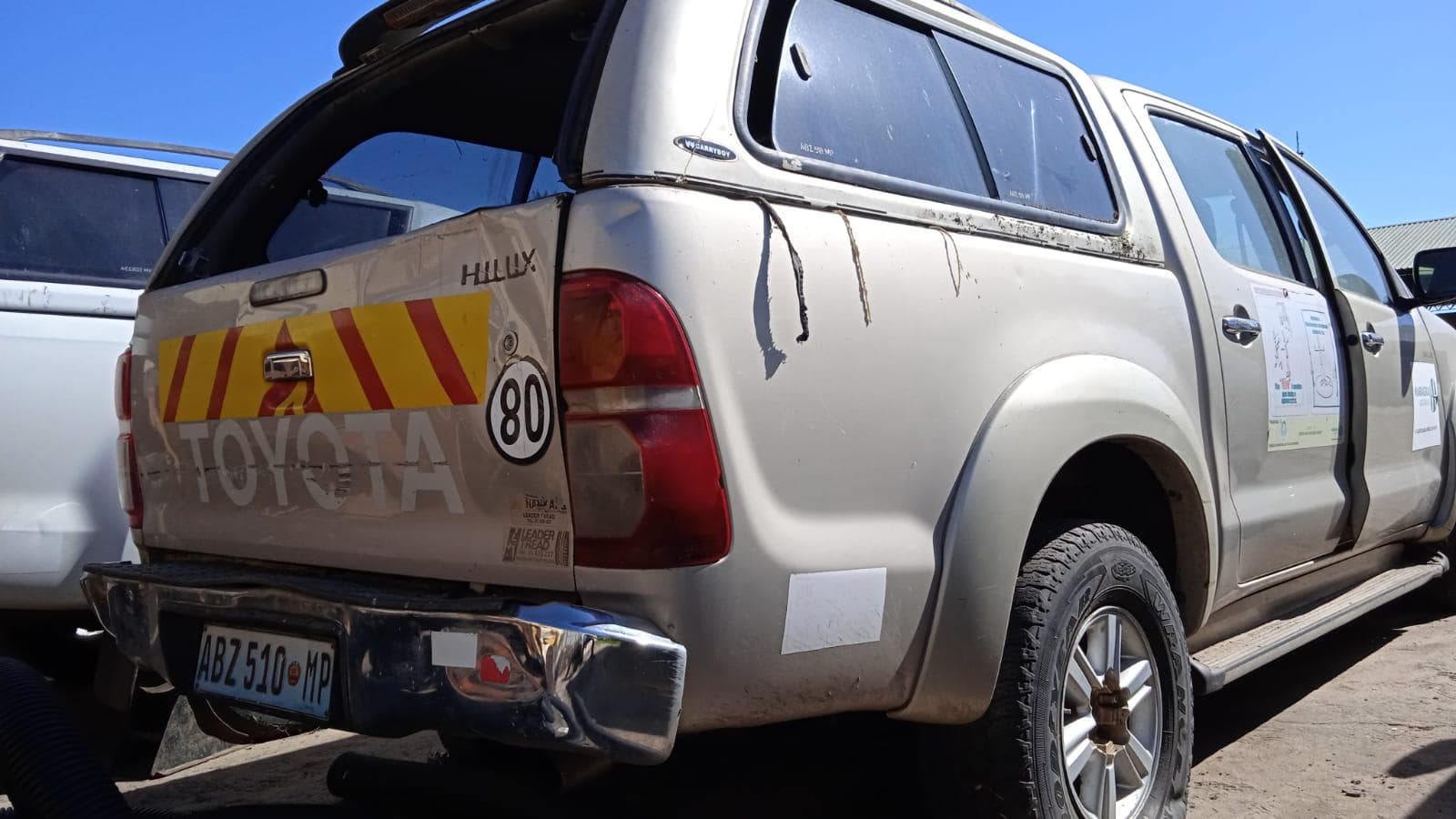 Toyota Hilux · — image 2