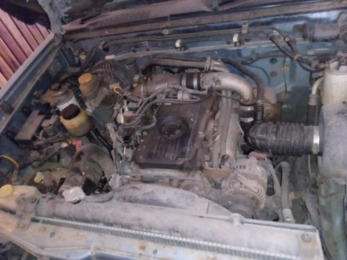 NIssan Hardbody · — imagem 13