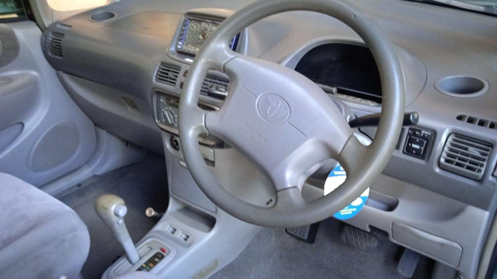 Toyota Spacio · — imagem 8