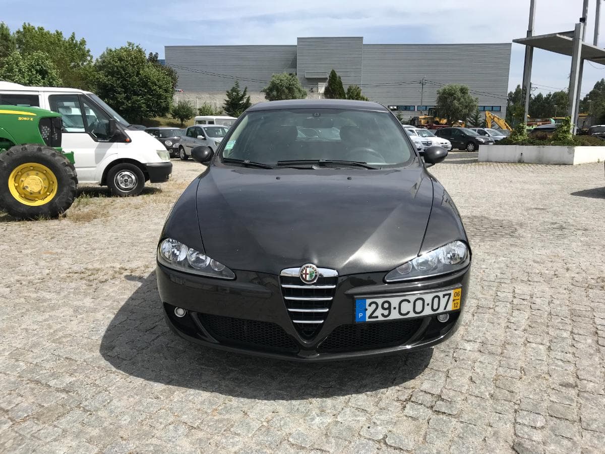 Alfa Romeo 147 1.6 16v · Ano 2006 — imagem 2