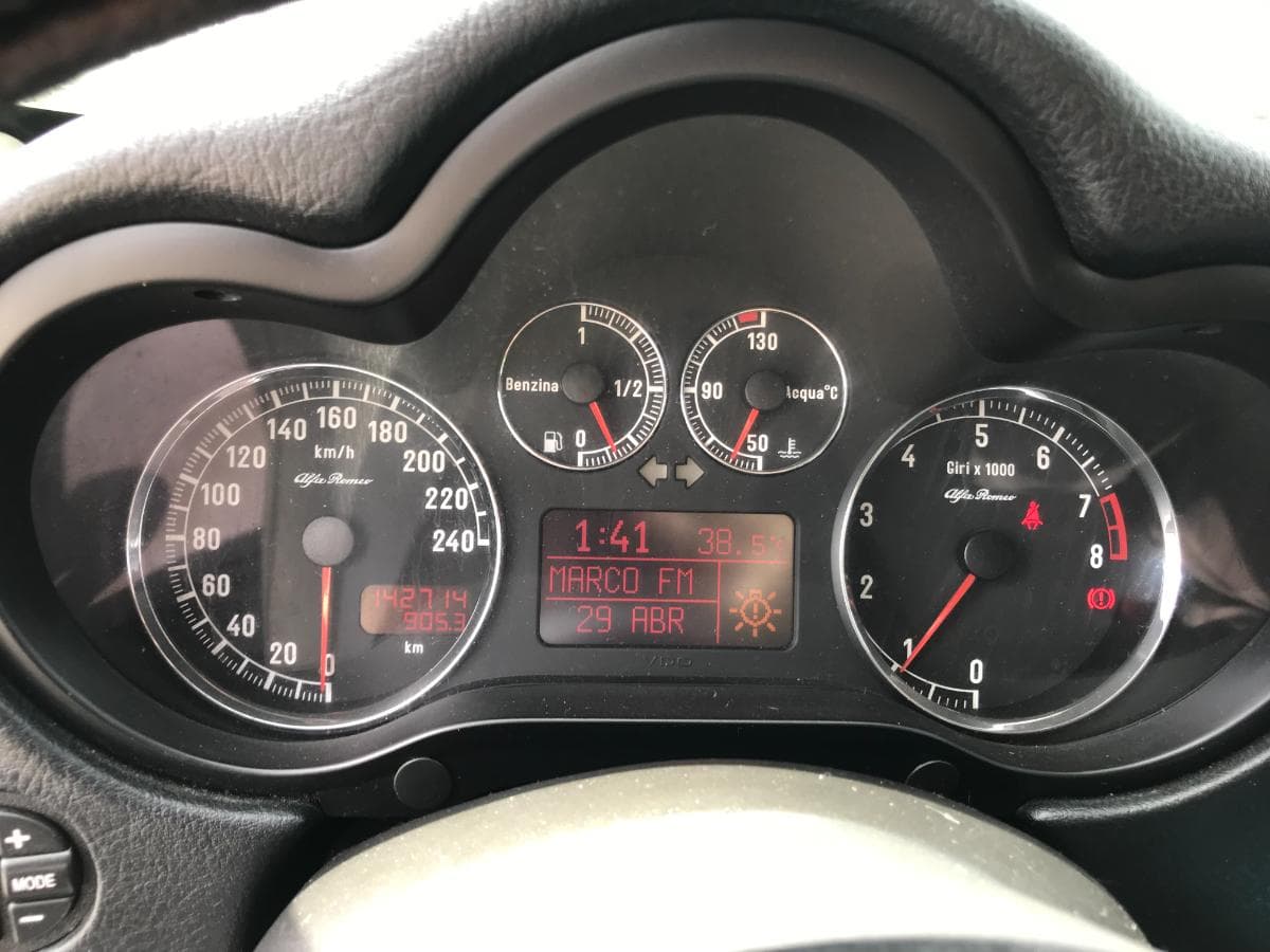 Alfa Romeo 147 1.6 16v · Ano 2006 — imagem 18