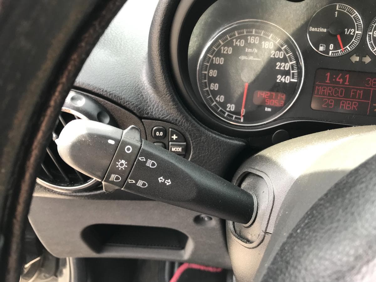 Alfa Romeo 147 1.6 16v · Ano 2006 — imagem 19