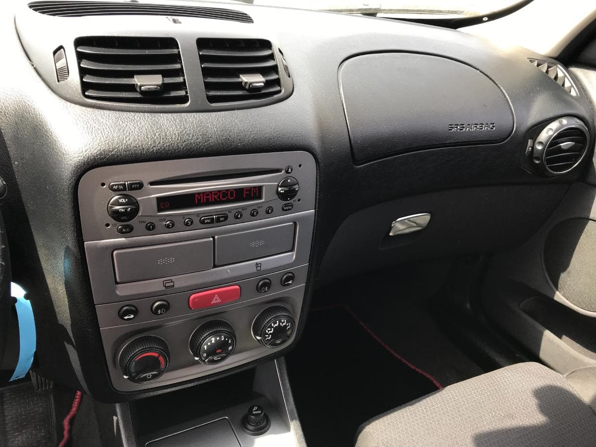 Alfa Romeo 147 1.6 16v · Ano 2006 — imagem 23