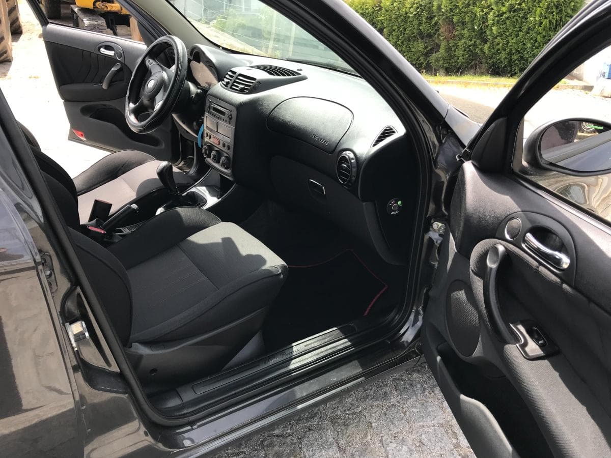Alfa Romeo 147 1.6 16v · Ano 2006 — imagem 15