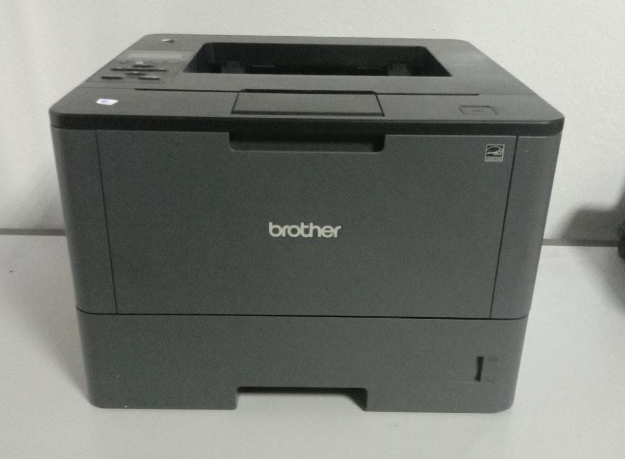 Impressora Brother HL -l5100dn. · — imagem 1