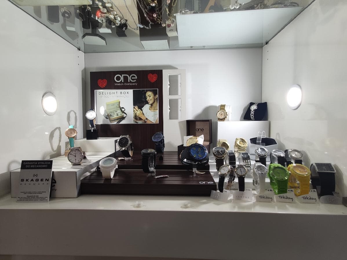 Lotes 26 a 30 · Relógios e Smartwatch — image 9