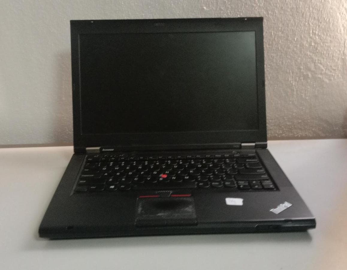 Laptop Lenovo ·