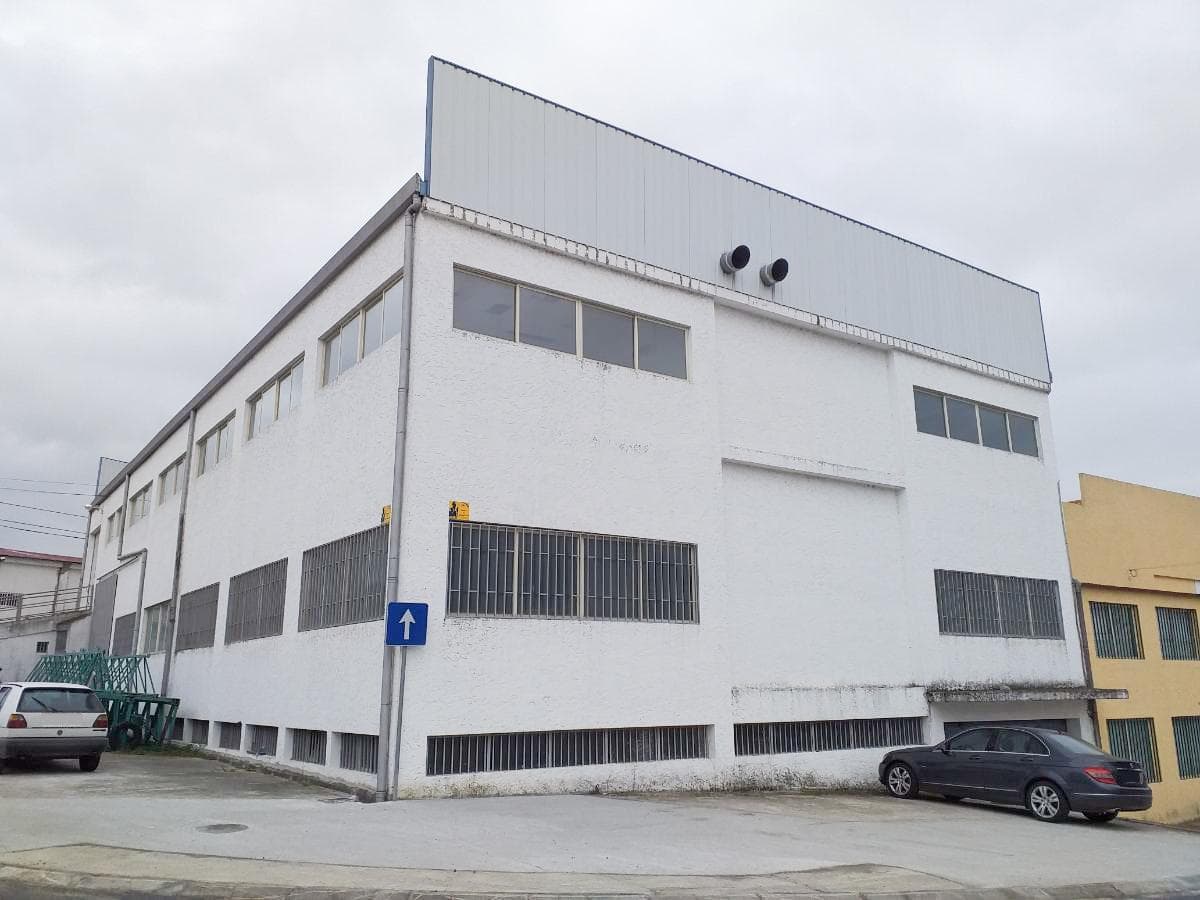Armazém Industrial · Chaves — image 3