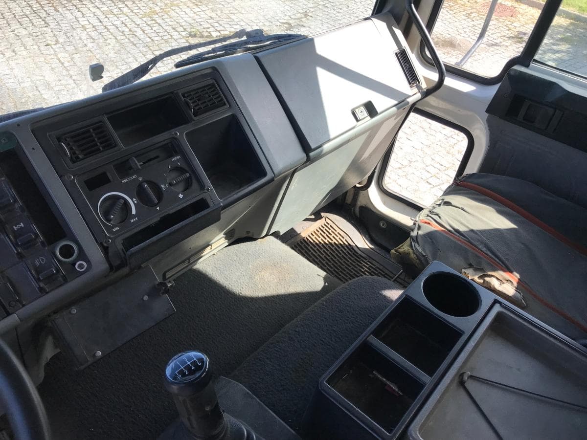 Volvo FL6 · Ano 1990 — imagen 27