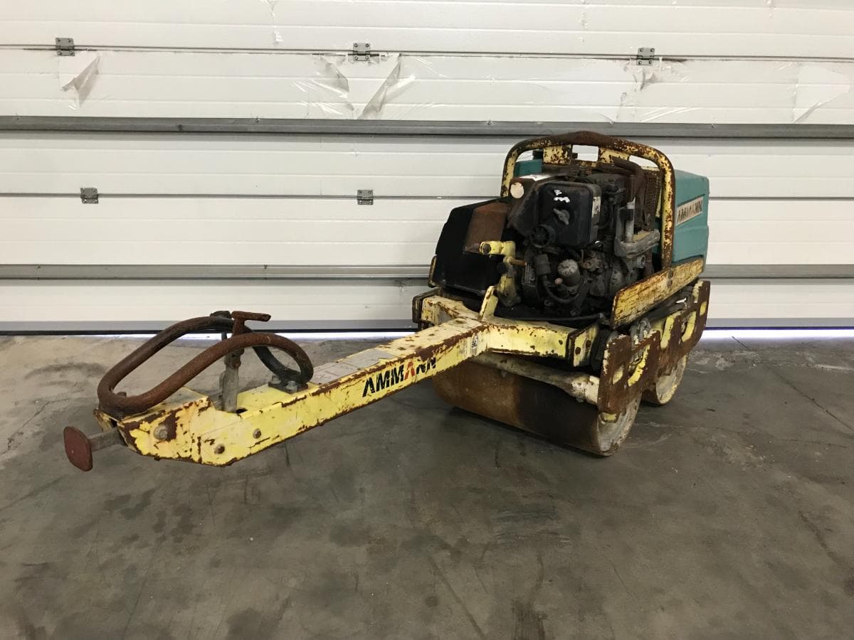 Cilindro Ammann AR 65 · Ano 2001 — imagen 1
