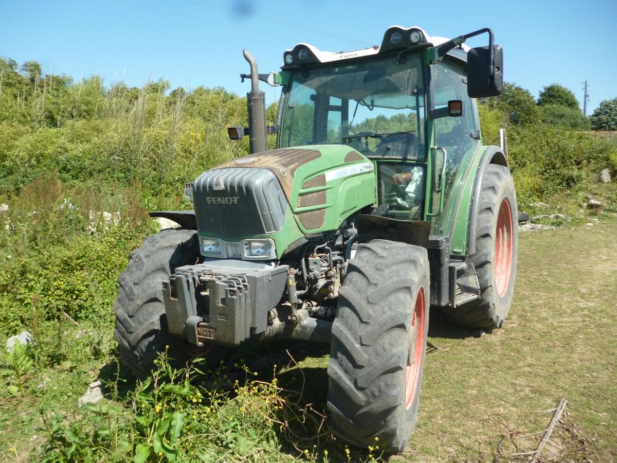 Trator agrícola — image 1