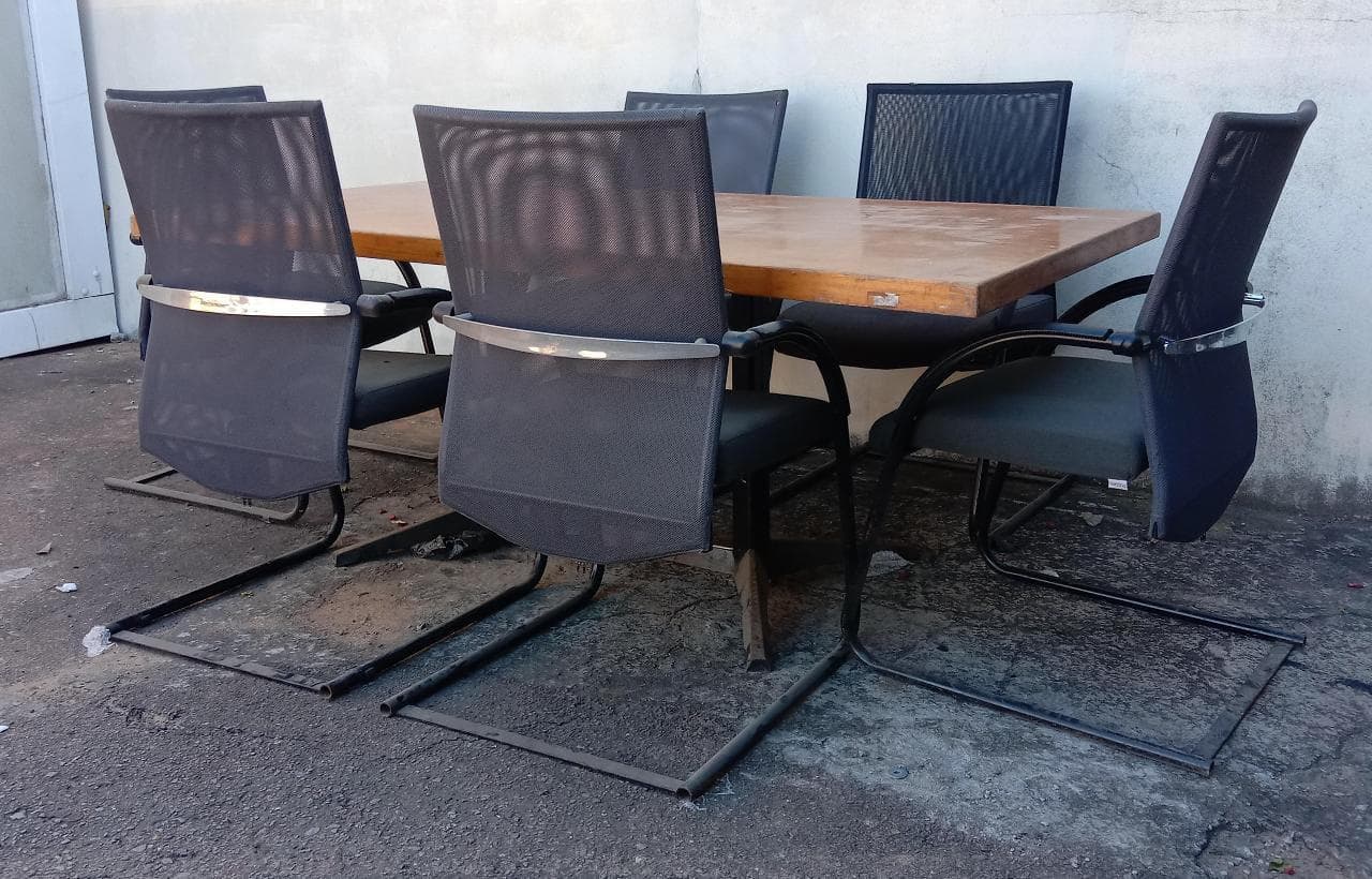 Mobiliário de escritório · — imagem 1
