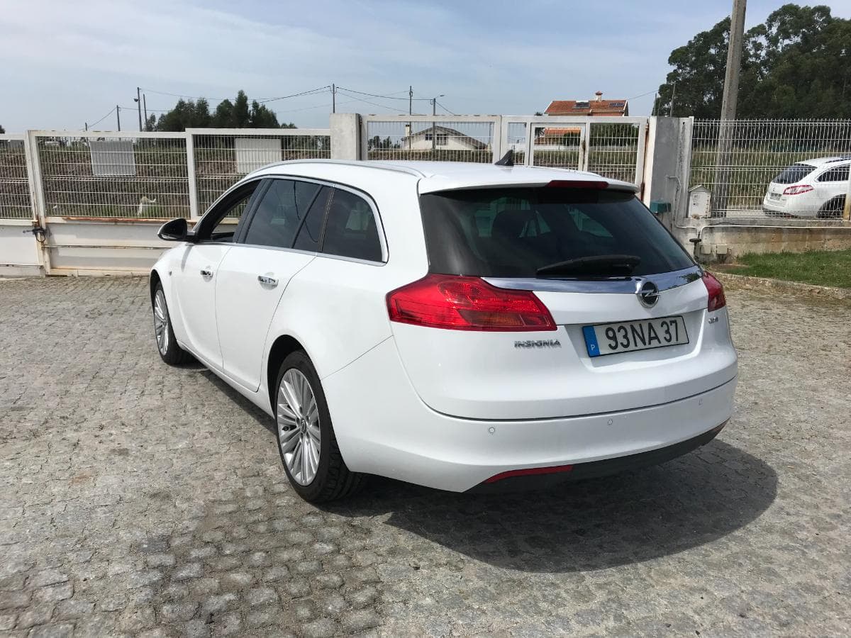 Opel Insígnia 2.0TDCI · Ano 2012 — imagem 6