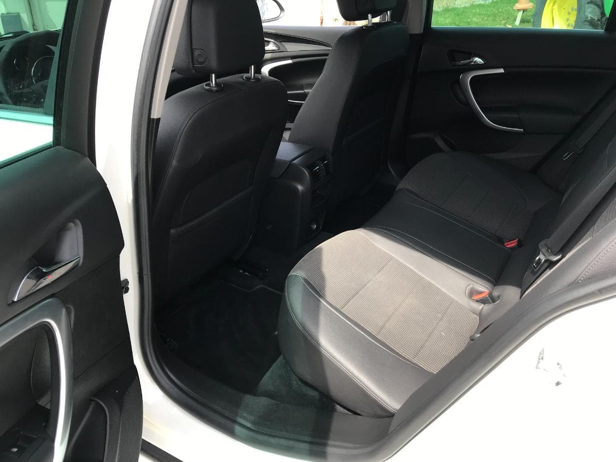 Opel Insígnia 2.0TDCI · Ano 2012 — imagem 23