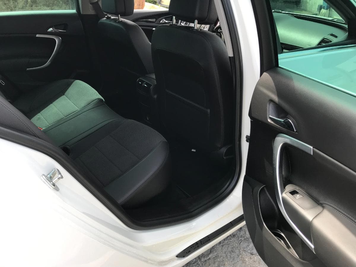 Opel Insígnia 2.0TDCI · Ano 2012 — imagem 24