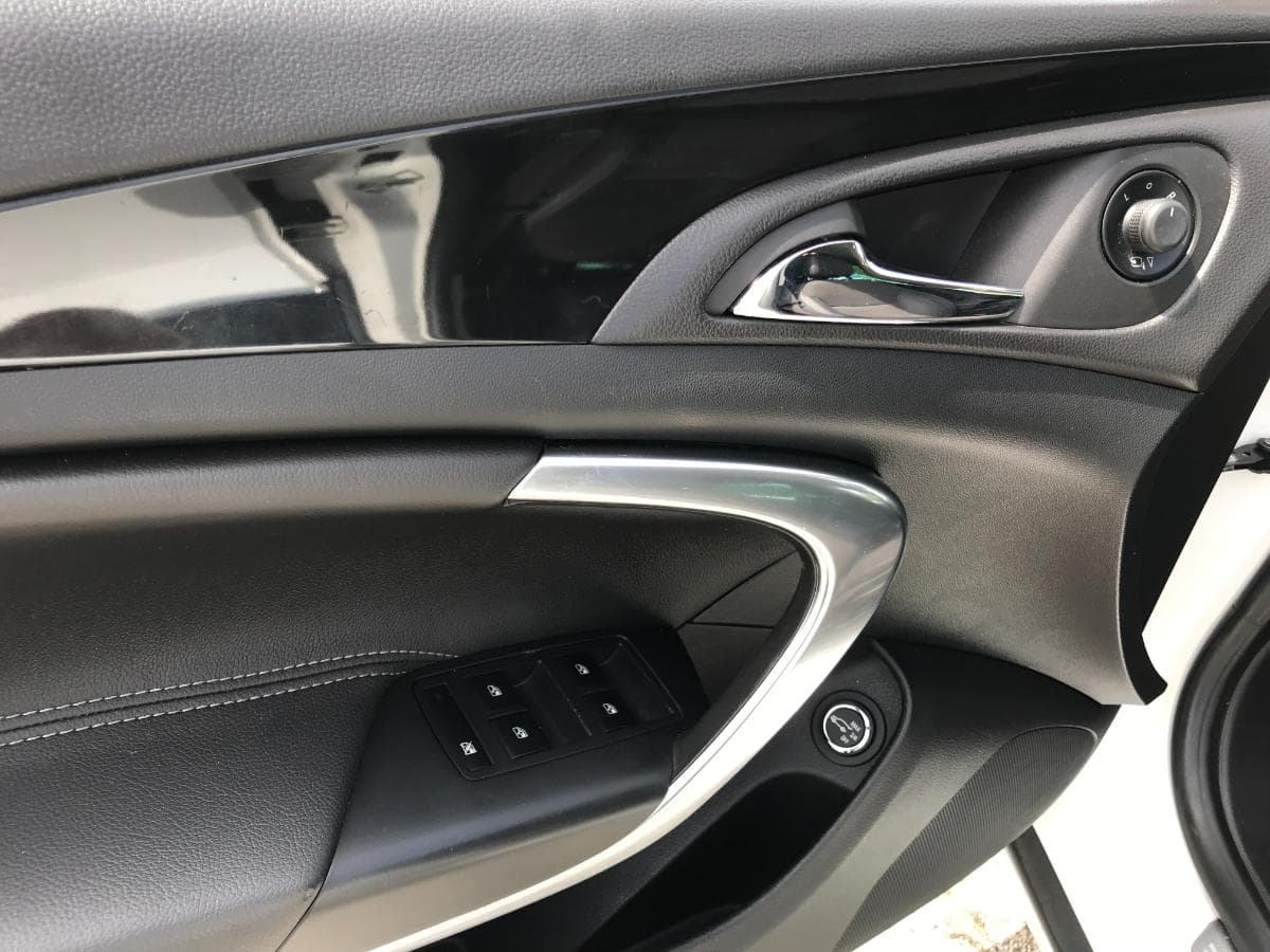 Opel Insígnia 2.0TDCI · Ano 2012 — imagem 26