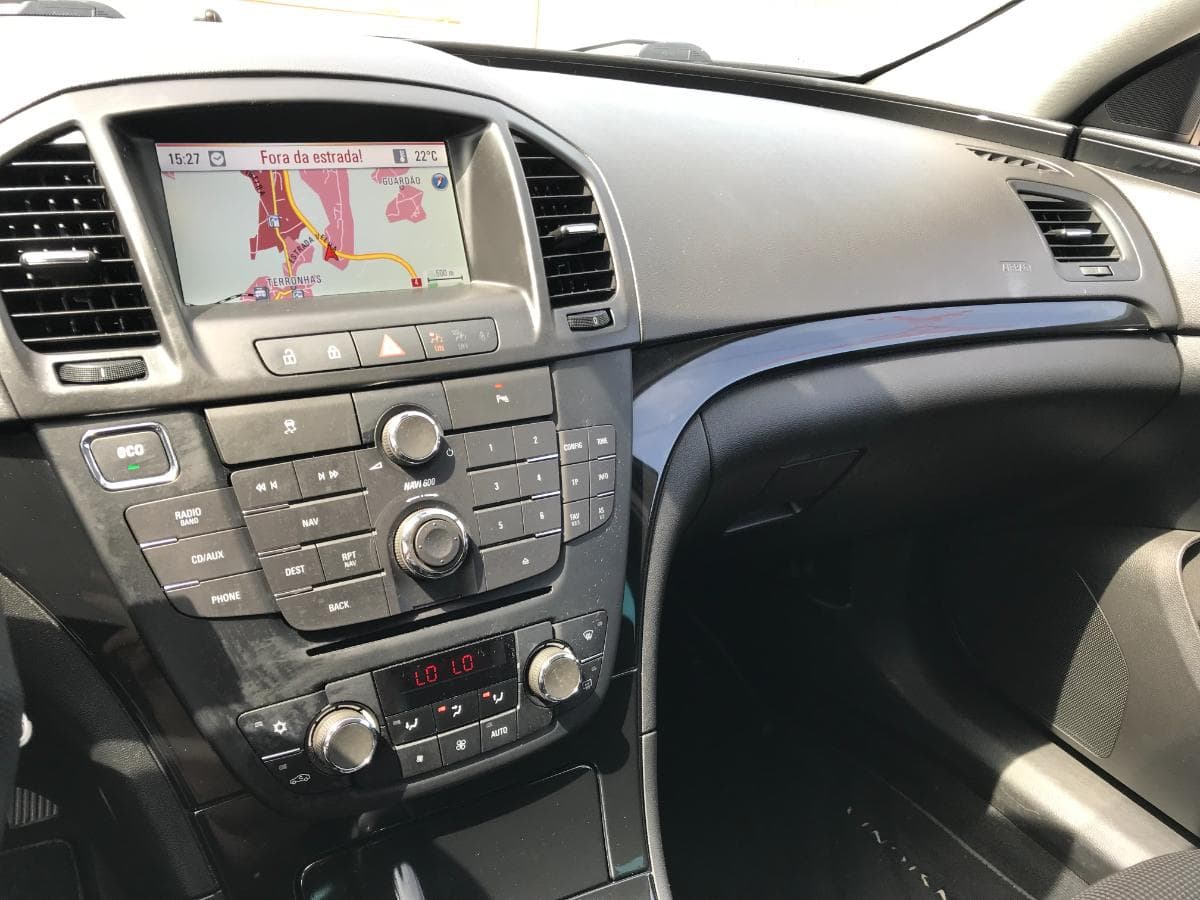 Opel Insígnia 2.0TDCI · Ano 2012 — imagem 28