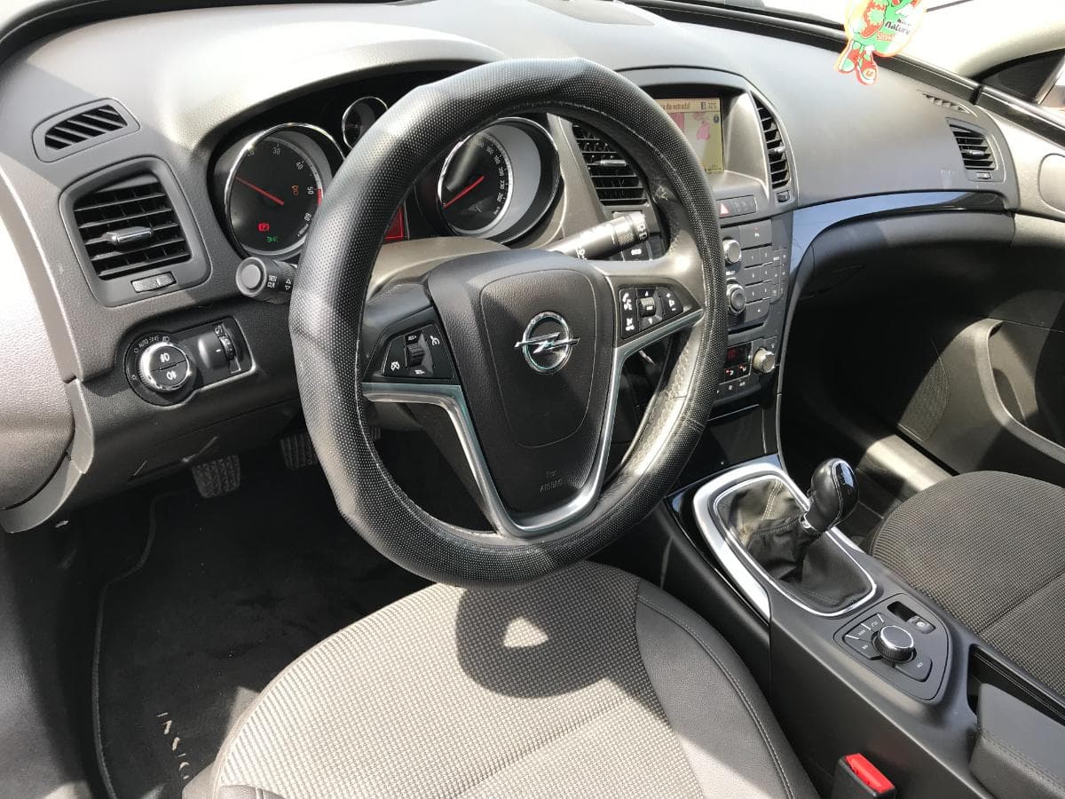 Opel Insígnia 2.0TDCI · Ano 2012 — imagem 30