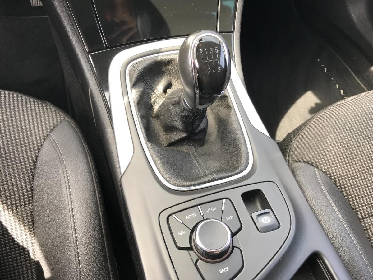 Opel Insígnia 2.0TDCI · Ano 2012 — imagem 32